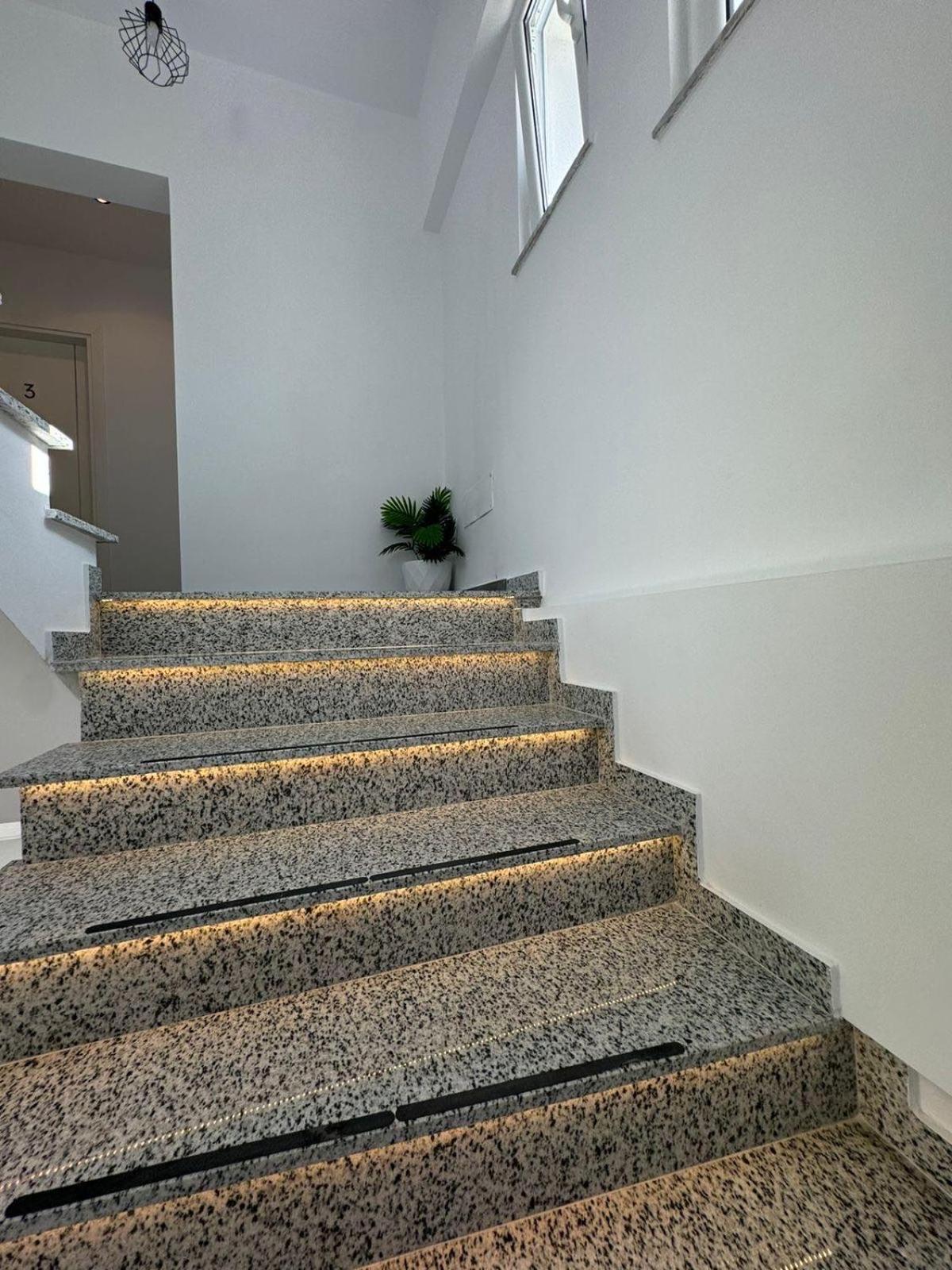 ساراندا Noya Suites Sr المظهر الخارجي الصورة
